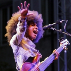 Esperanza Spalding. Radio music society. Photo : http://www.pascalkober.com